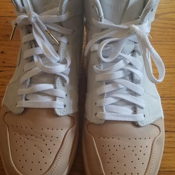 Air Jordan 1 Retro High Tan Toe White/Gold - 10.5 - Picture 3 of 7